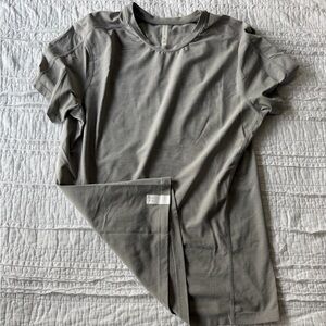 Ten Thousand Gray Short Sleeve Tee
